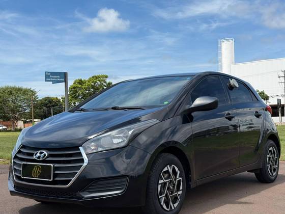 HYUNDAI HB20 1.0 COMFORT PLUS 12V FLEX 4P MANUAL